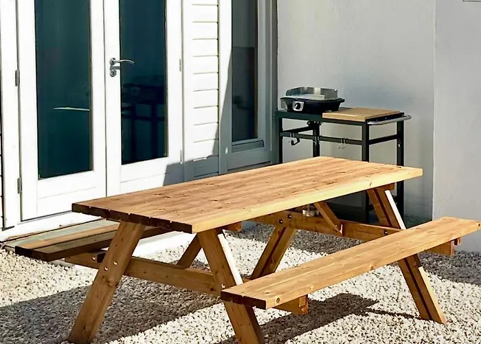 Chalet Ceyrenite