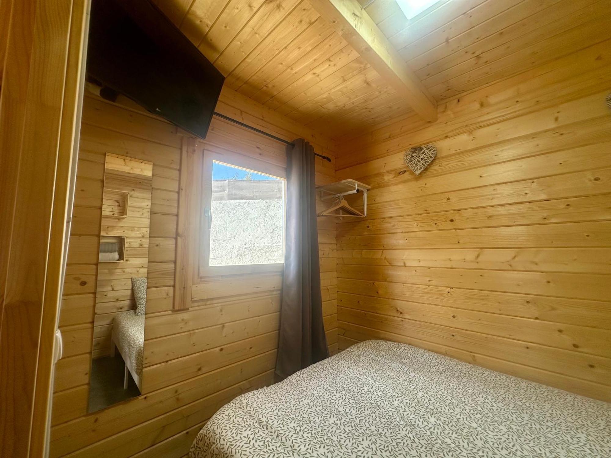 Chalet Ceyrenite Ceyreste